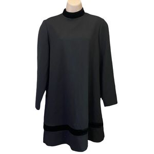 VTG Evan-Picone Petite Black Sheath Dress with Velvet Collar and Detail Size 6